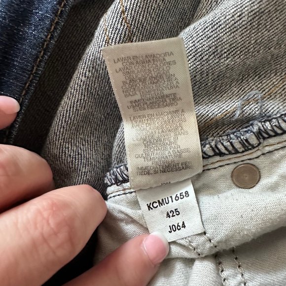 DKNY Soho Bootcut Dark Wash Jeans - Picture 5 of 6